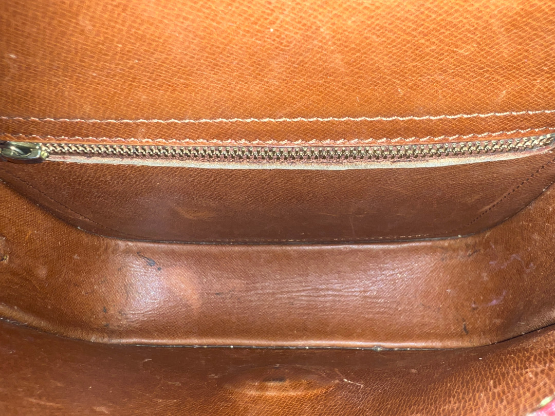 LOUIS VUITTON SAINT CLOUD MM UMHÄNGETASCHE AUS VVN LEDER