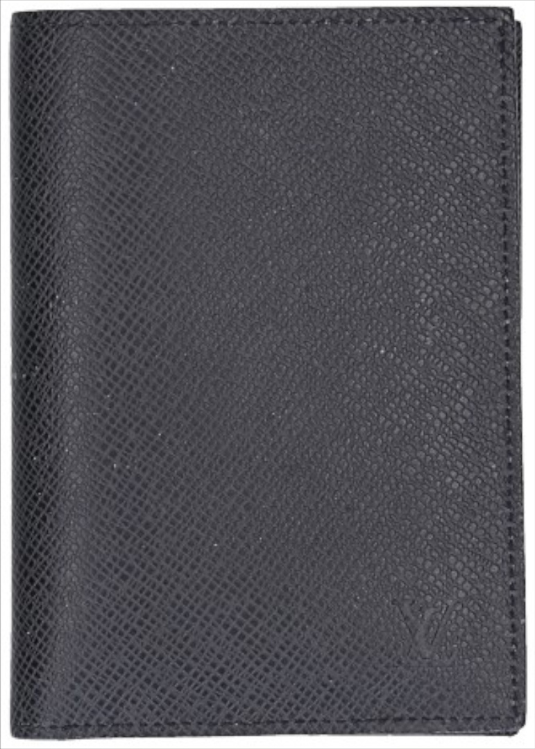 LOUIS VUITTON REISEPASSHÜLLE - COUVERTURE PASSPORT NM AUS TAIGA LEDER IN NOIR (M64596)