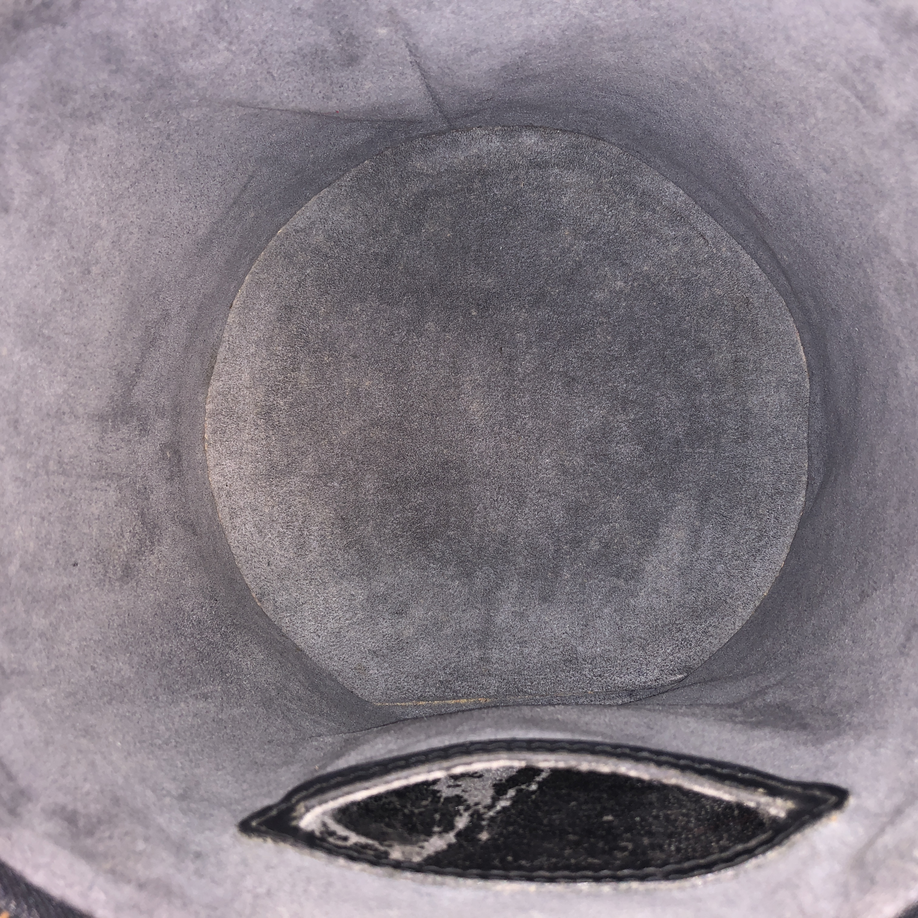 36375-Louis-Vuitton-Cannes-Epi-Leder_2D_0015