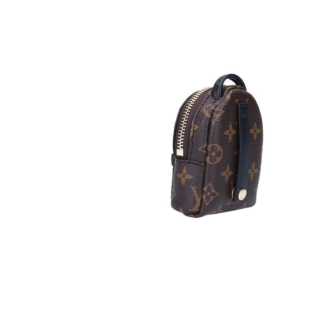 47607-Louis-Vuitton-Palm-Spring_2D_0004