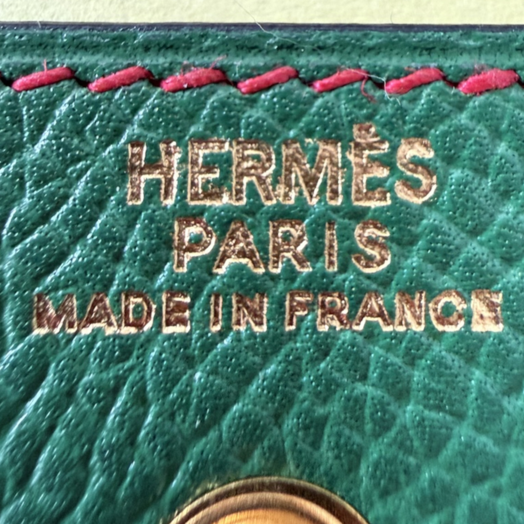HERMÈS NOTEBOOK CASE MADE OF SMOOTH LEATHER IN GREEN