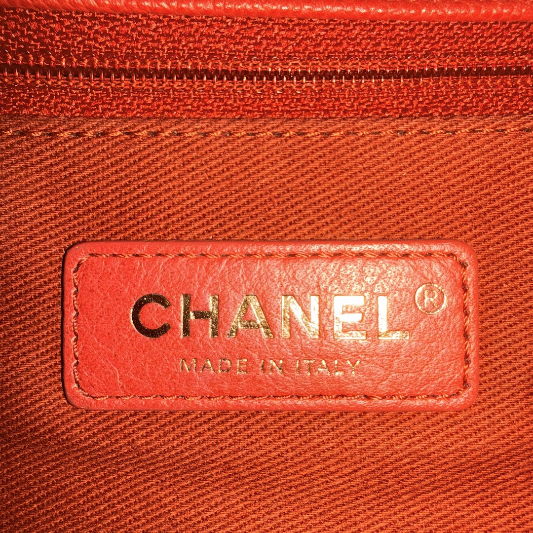 CHANEL GROßE PATTENTASCHE 'COCO HANDLE' AUS GENARBTEM KALBSLEDER (A92991)