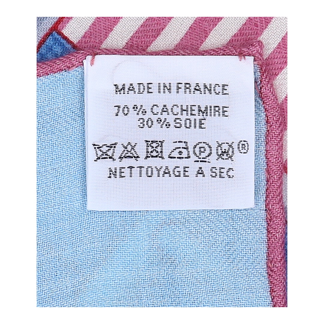 49628_Hermes_Tuch_2D_0009 HERMÈS KASCHMIR-/SEIDENTUCH 140 x 140 CM CHALE 'MORS À JOUETS'