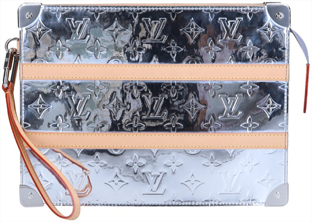 46703-Louis-VUitton-Pochette-Monogram_2D_0014