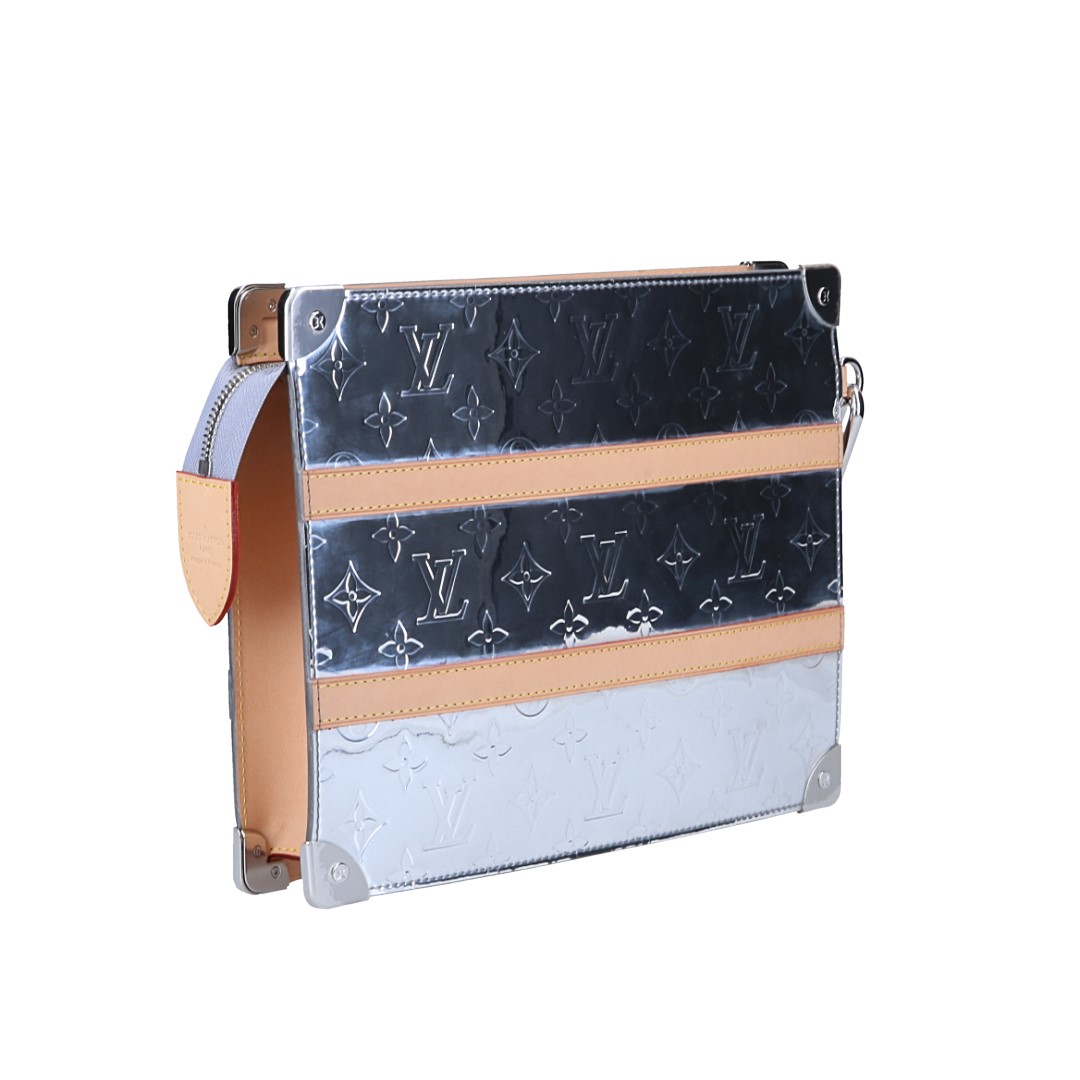 LOUIS VUITTON TRUNK POUCH CLUTCH HANDTASCHE AUS MONOGRAM MIRROR (M80807)