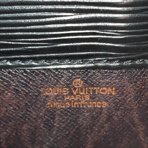 LOUIS VUITTON CARTOUCHIÈRE UMHÄNGETASCHE AUS EPI LEDER IN KOURIL SCHWARZ (M52242)