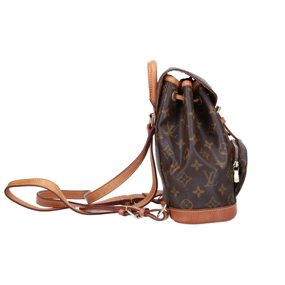 46032-Louis-Vuitton-Montsouris-Monogram-Canvas_2d_0029