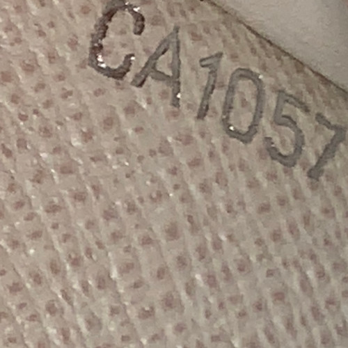 42805-Louis-Vuitton-Agenda-Epi-Leder_2D_0009