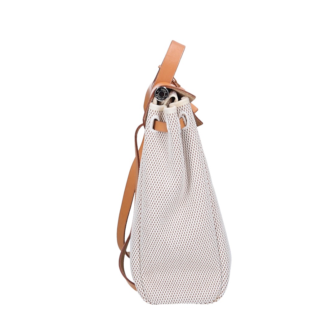 44537_Louis-Vuitton_Rucksack_2D_0009