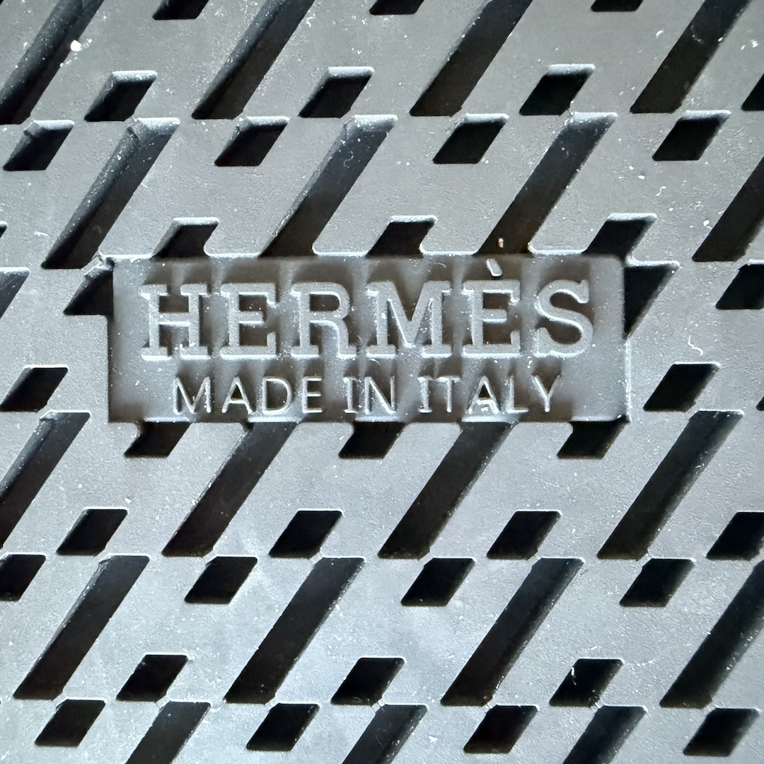 HERMÈS SANDALE 'CHYPRE' AUS KALBSLEDER IN NATUREL IN GR. 44,5