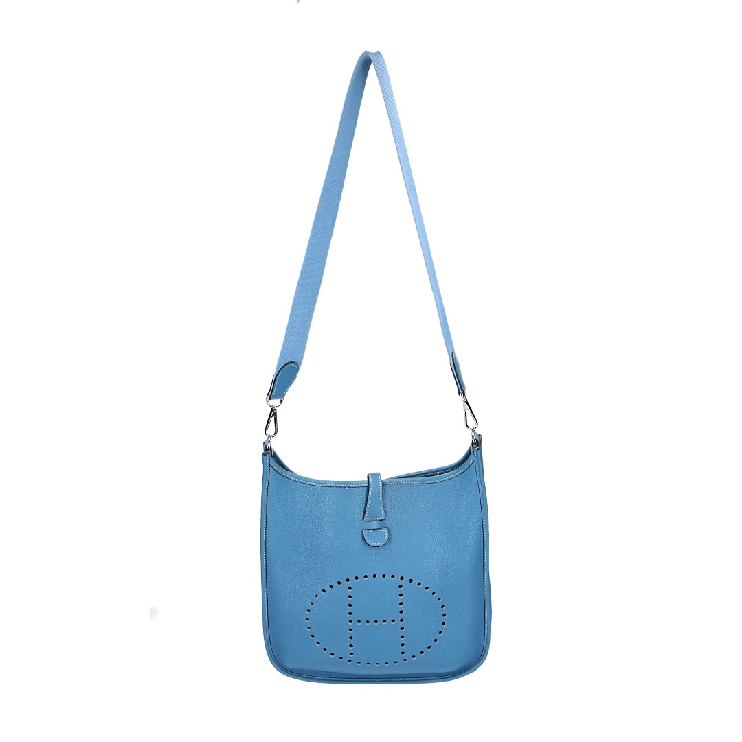 HERMÈS ÉVELYNE II PM HANDTASCHE AUS TAURILLON CLEMENCE LEDER IN BLEU JEAN MIT PHW