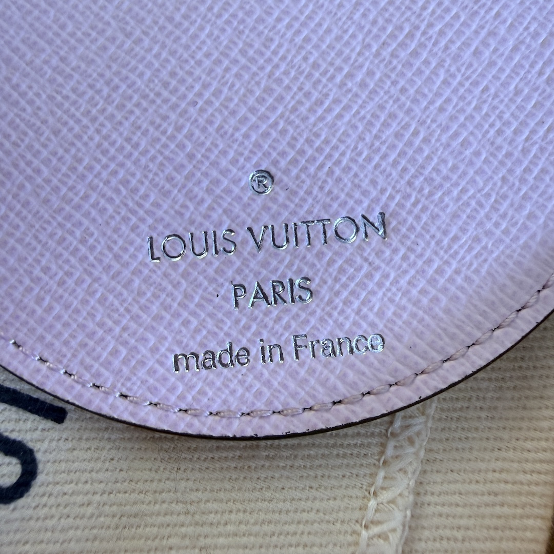 Louis Vuitton Keychain & Bag Charm 'Illustre' in Monogram Escale Canvas (M69355)