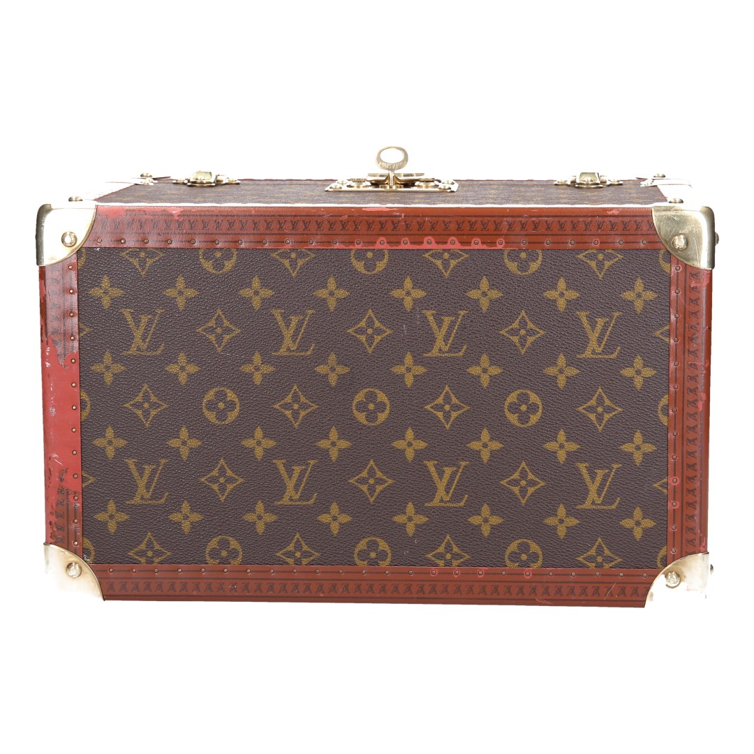 LOUIS VUITTON BOÎTE PHARMACIE VANITY-CASE AUS MONOGRAM CANVAS IN VUITTONITE (M21826)