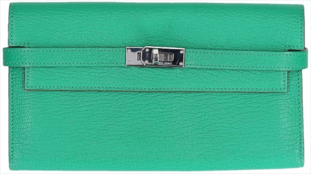 HERMÈS BRIEFTASCHE KELLY CLASSIQUE AUS CHEVRE MYSORE IN MENTHE MIT PHW