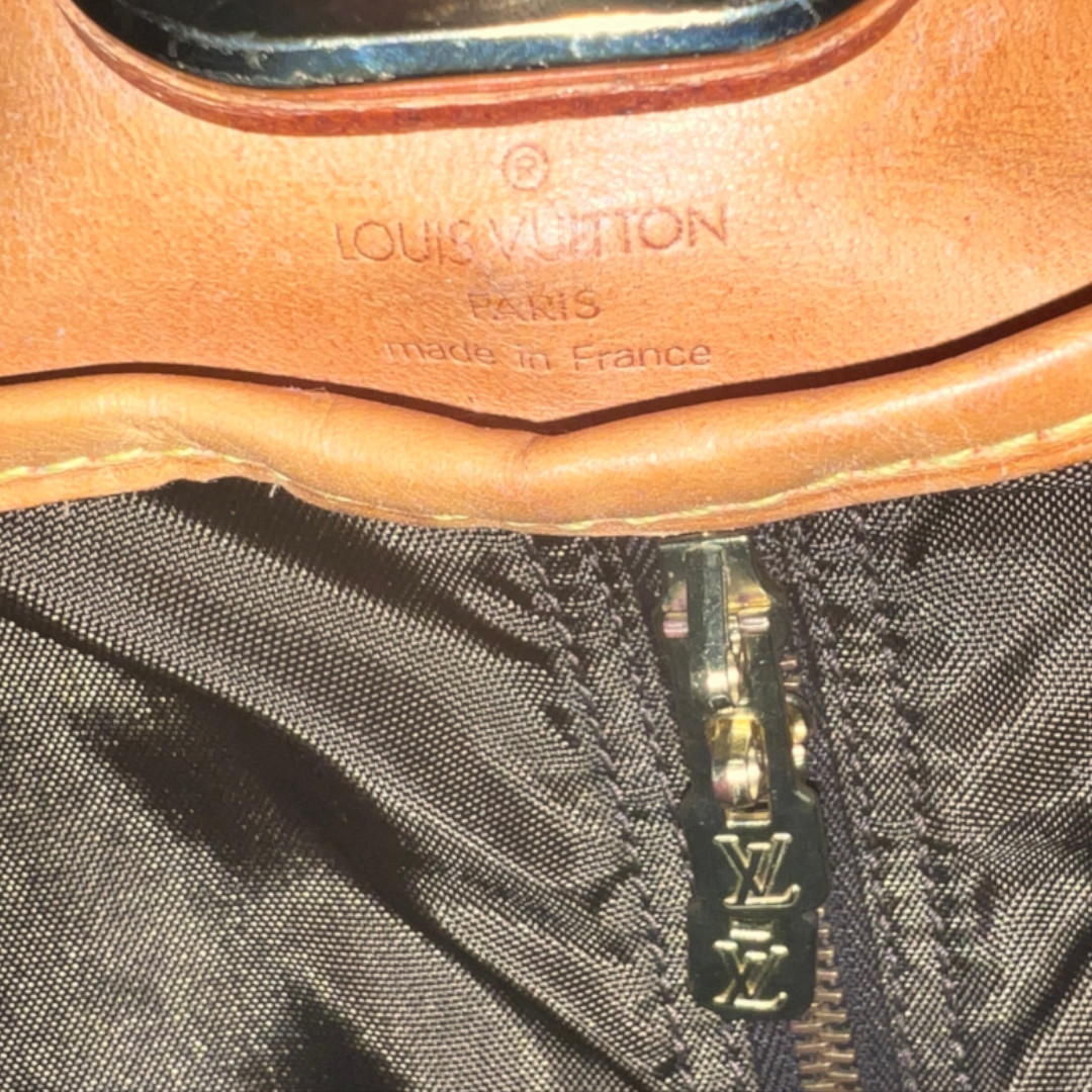 49025-LouisVuitton-Anzugtasche-Monogram_2D_0006