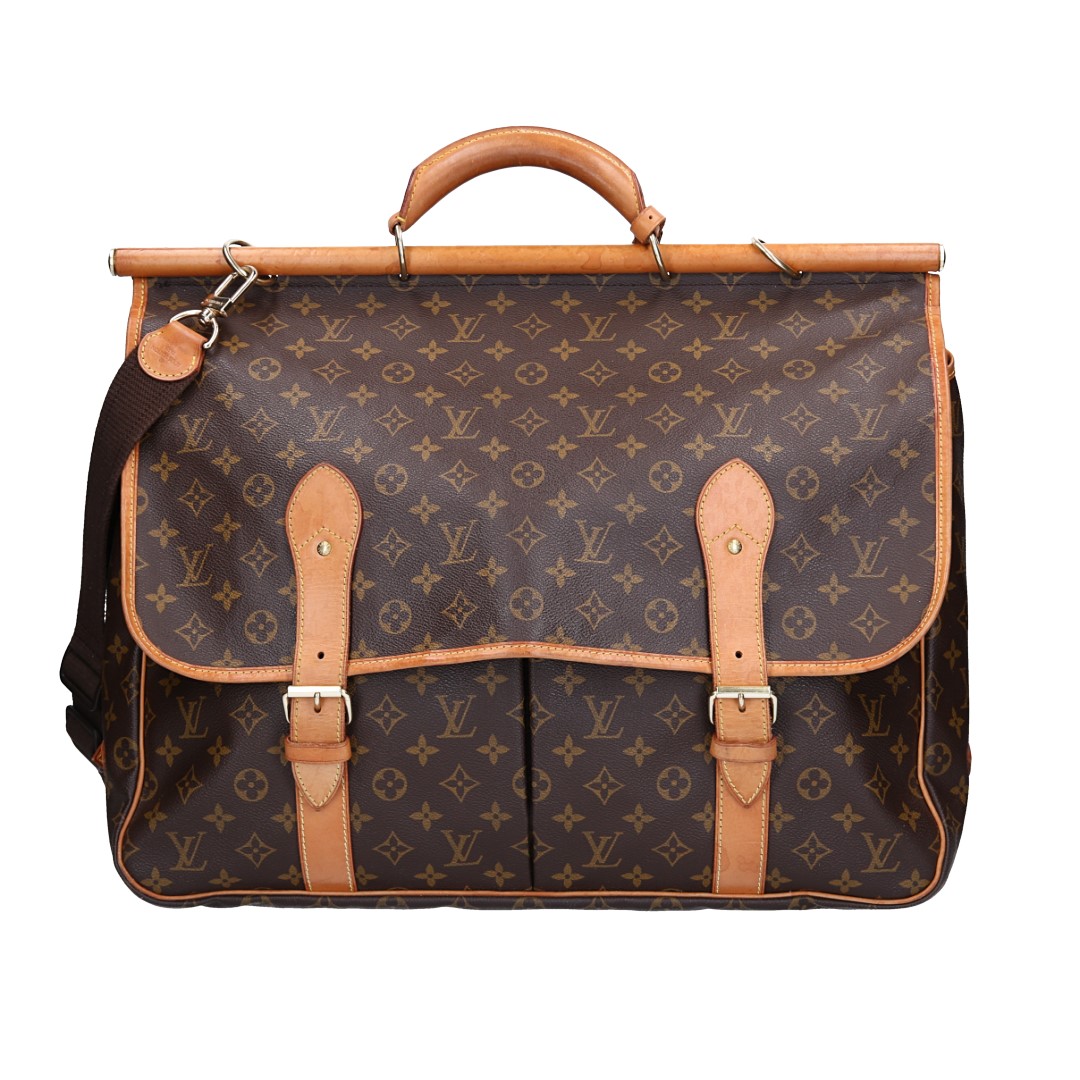 46511-Louis-Vuitton-Umh-ngetasche-Monogram_2D_0002
