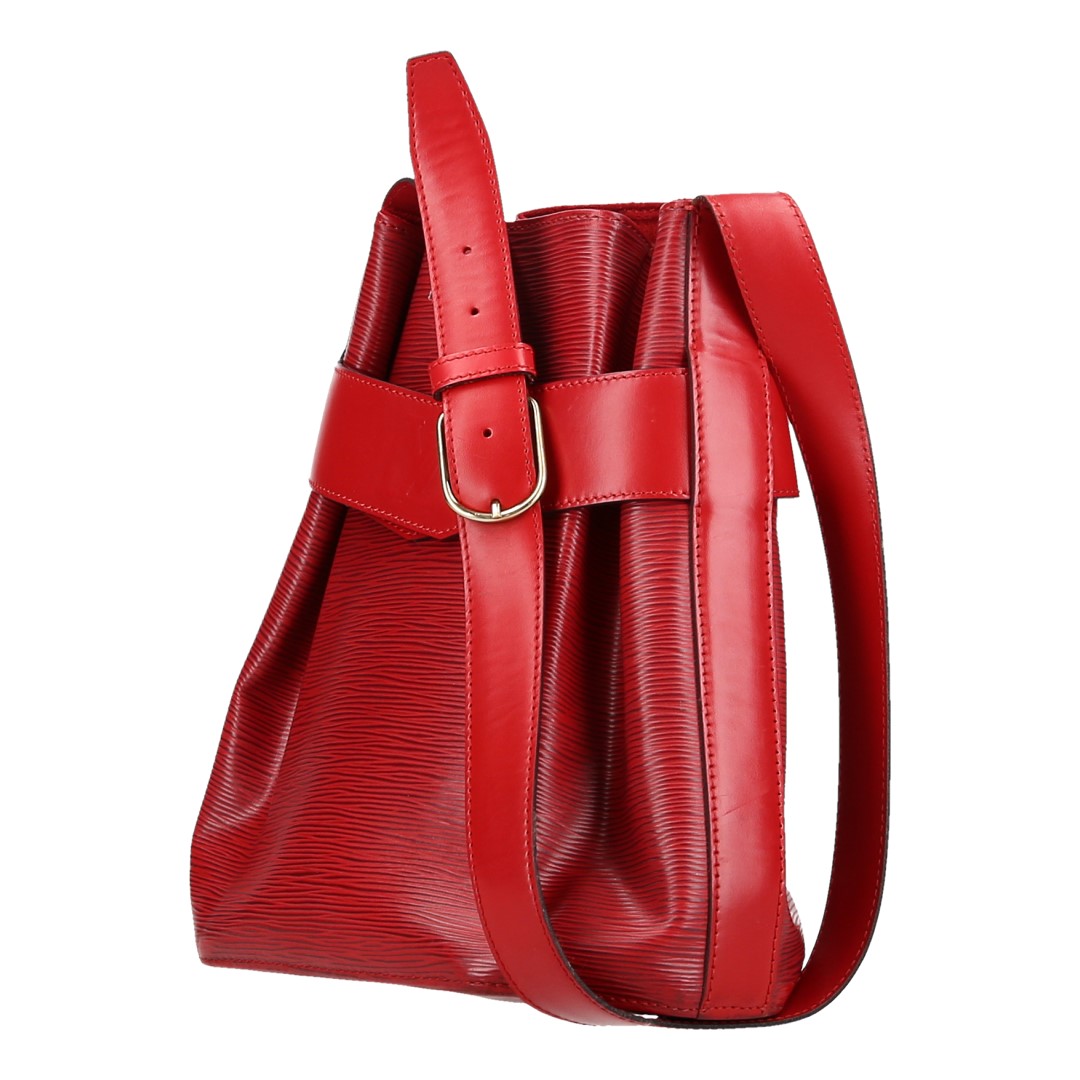39348-Louis-Vuitton-epi_2D_0002