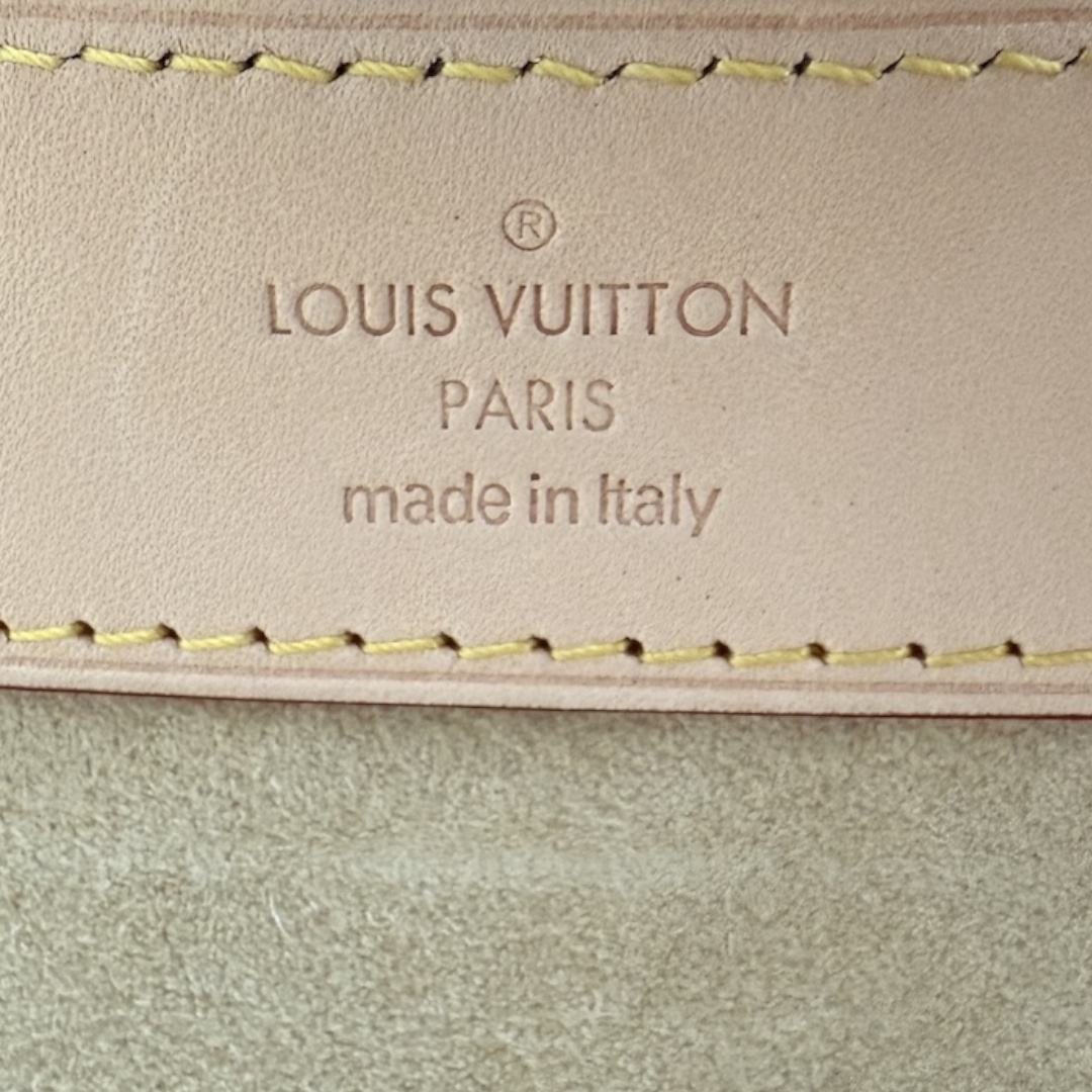 LOUIS VUITTON ETUI BIJOUX AUS MONOGRAM CANVAS (M10145)