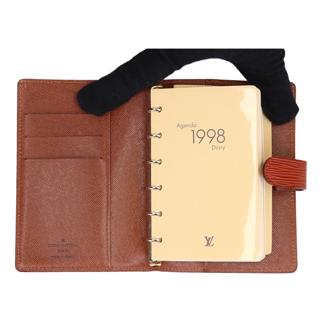 X30105-Louis-Vuitton-Agenda-Epi-Leder_2D_0003 LOUIS VUITTON AGENDA FONCTIONNEL PM AUS EPI LEDER IN KENYAN FAWN