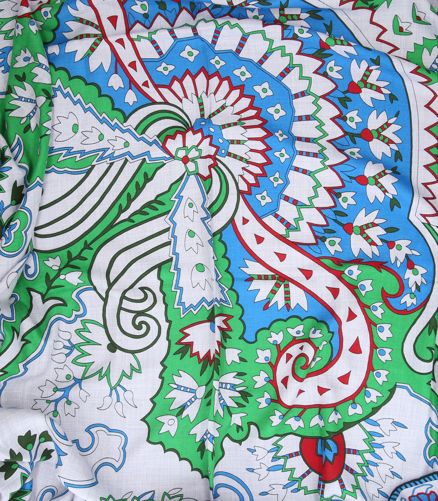 46250-Hermes-Tuch-VORNE_2D_0005 HERMÈS KASCHMIR-/SEIDENTUCH 140 x 140 CM CHALE 'PAISLEY FROM PAISLEY' IN GRIS CHINE, VERT UND ROUGE