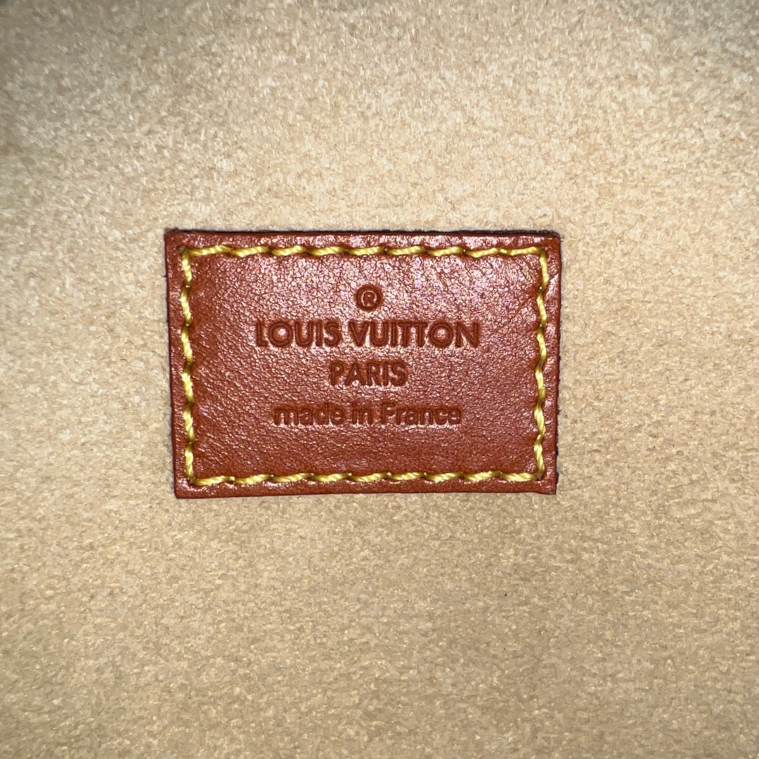 LOUIS VUITTON LOCKIT HENKELTASCHE AUS NOMADE LEDER IN CARAMEL