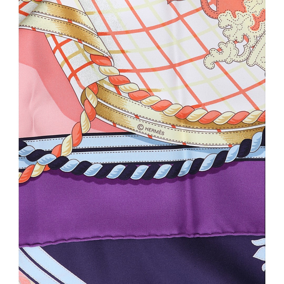 46170-Hermes-Tuch-GrandeTenue_2D_0005 HERMÈS SEIDENTUCH 90 x 90 CM CARRÉ MOTIV 'GRANDE TENUE' VON HENRI D'ORIGNY