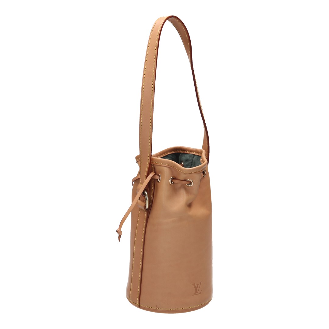 44698-Louis-Vuitton-Etui_2D_0009