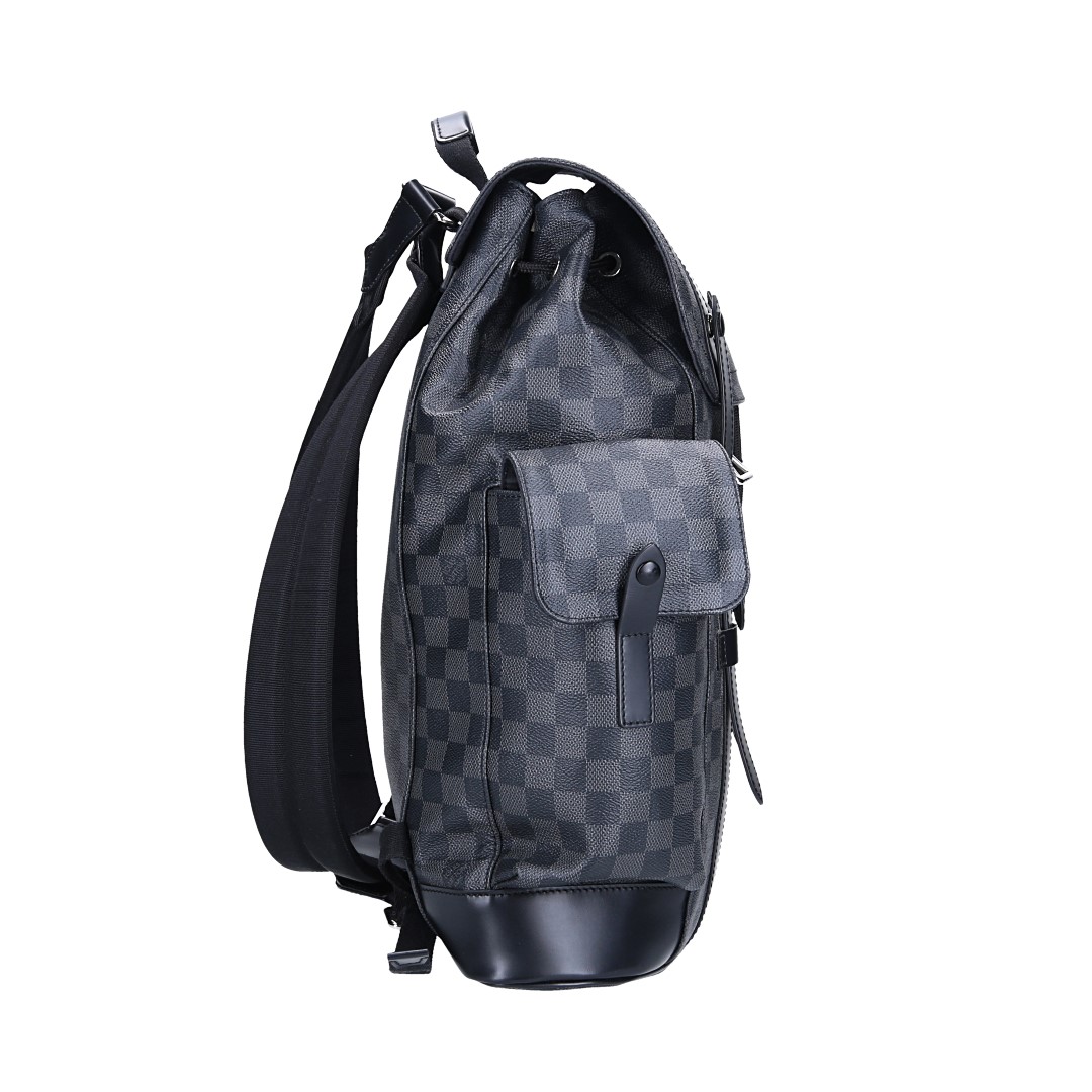 LOUIS VUITTON CHRISTOPHER MM RUCKSACK FROM DAMIER GRAPHITE CANVAS (N41379)