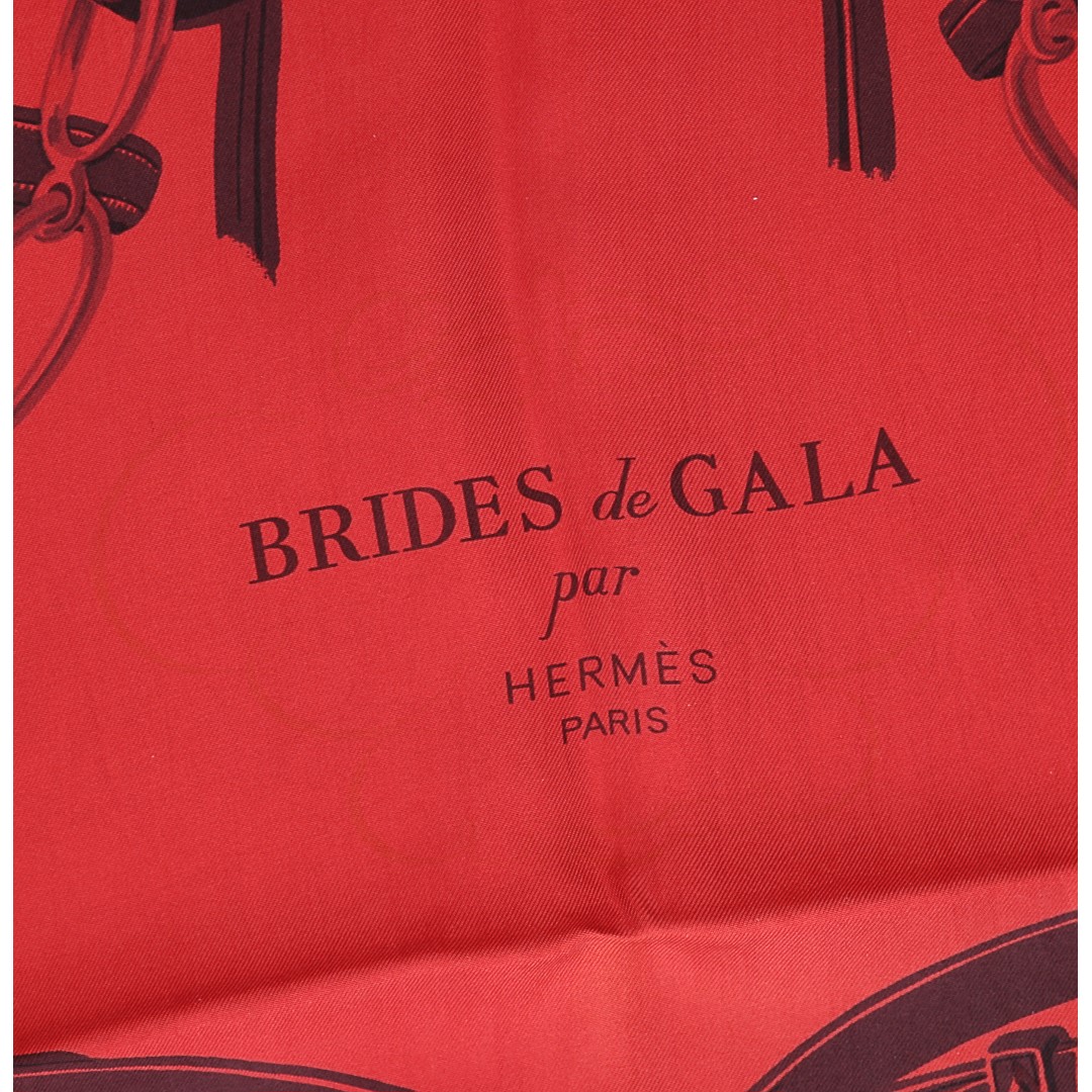 HERMÈS SEIDENTUCH 90 x 90 CM CARRÉ MOTIV 'BRIDES DE GALA' VON HUGO GRYGKAR