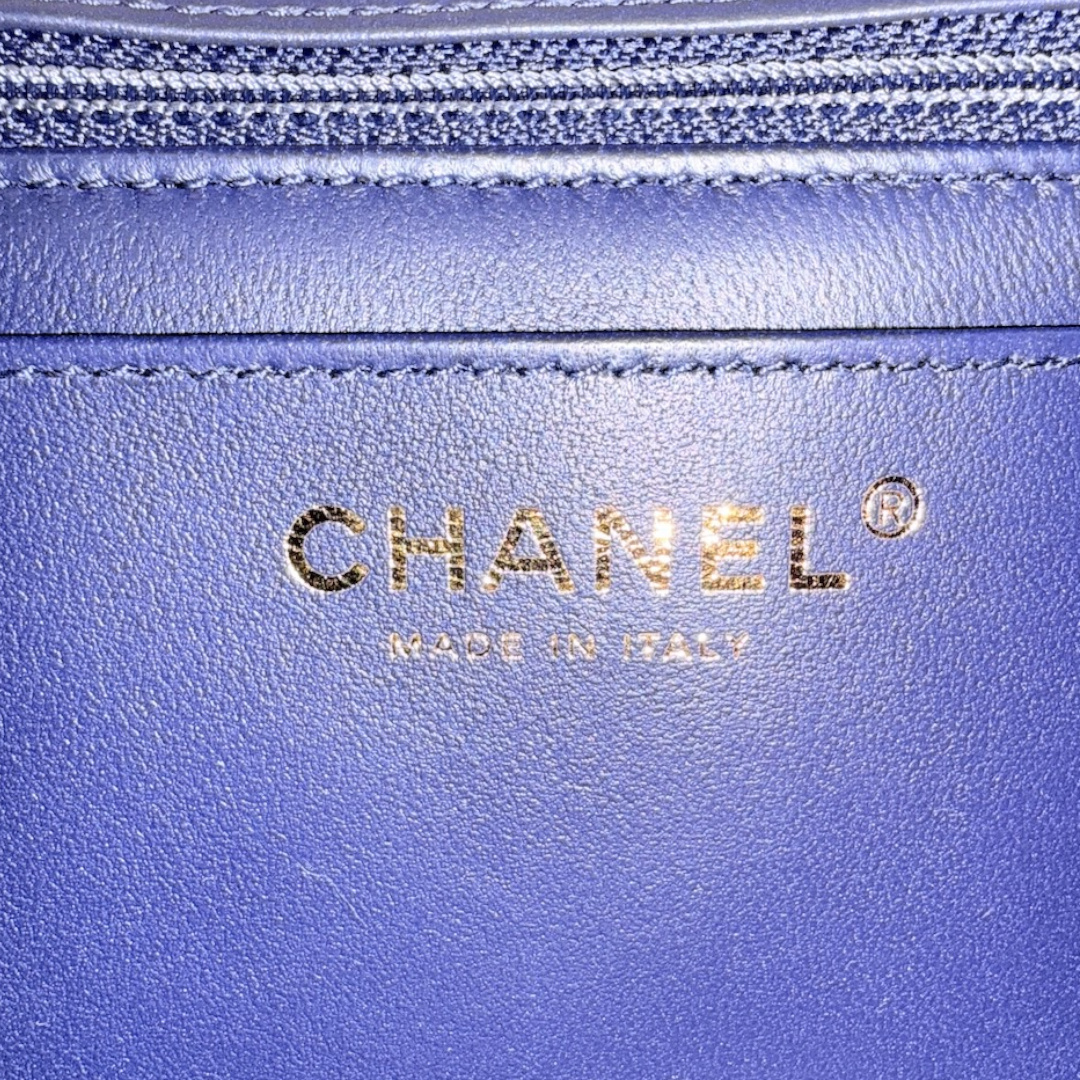 CHANEL 2.55 REISSUE SINGLE FLAP HANDTASCHE (224) AUS KALBSLEDER (A37584)