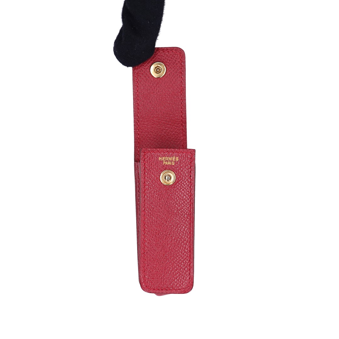 HERMÈS ETUI AUS GENARBTEM LEDER IN ROT MIT GHW