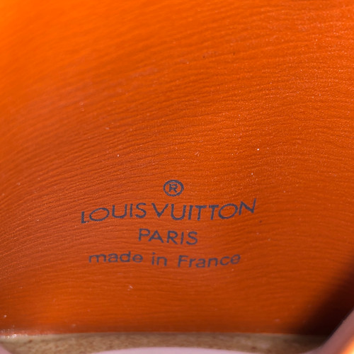 LOUIS VUITTON PORTE DEUX CARTES VERTICAL KARTENETUI AUS EPI LEDER IN KENYAN FAWN