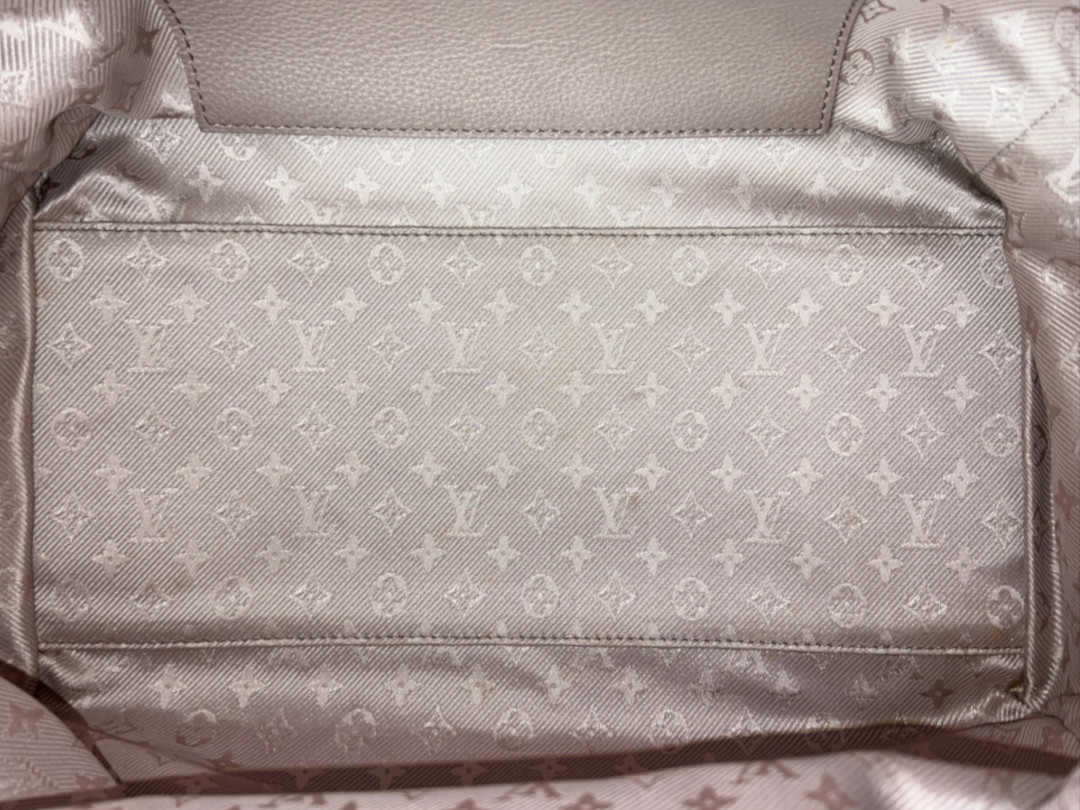 LOUIS VUITTON CINÉMA INTRIGUE HENKELTASCHE AUS LEDER IN ROSE