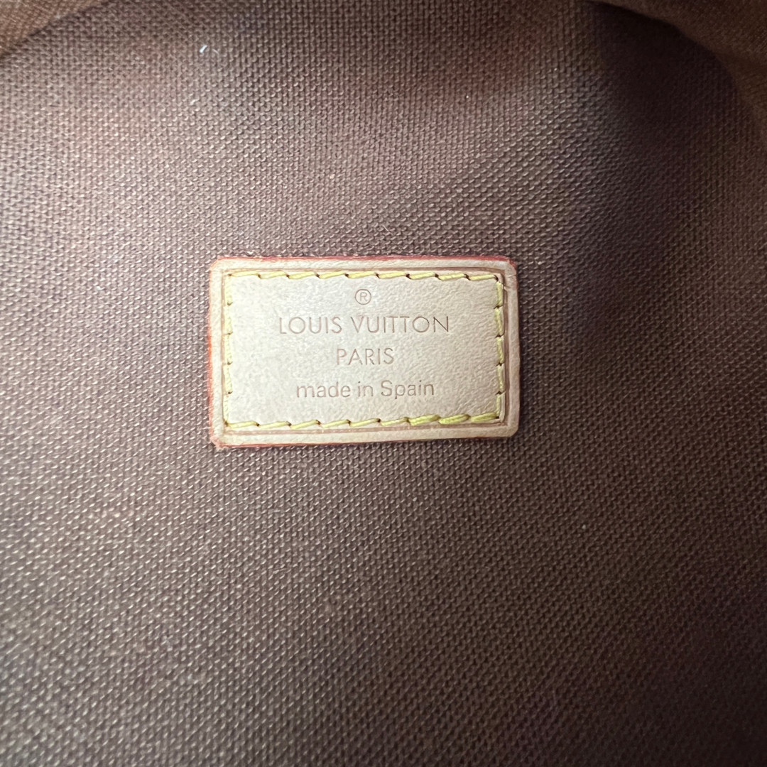 47269_Louis-Vuitton_Umh-ngetasche_Monogram_2D_0018