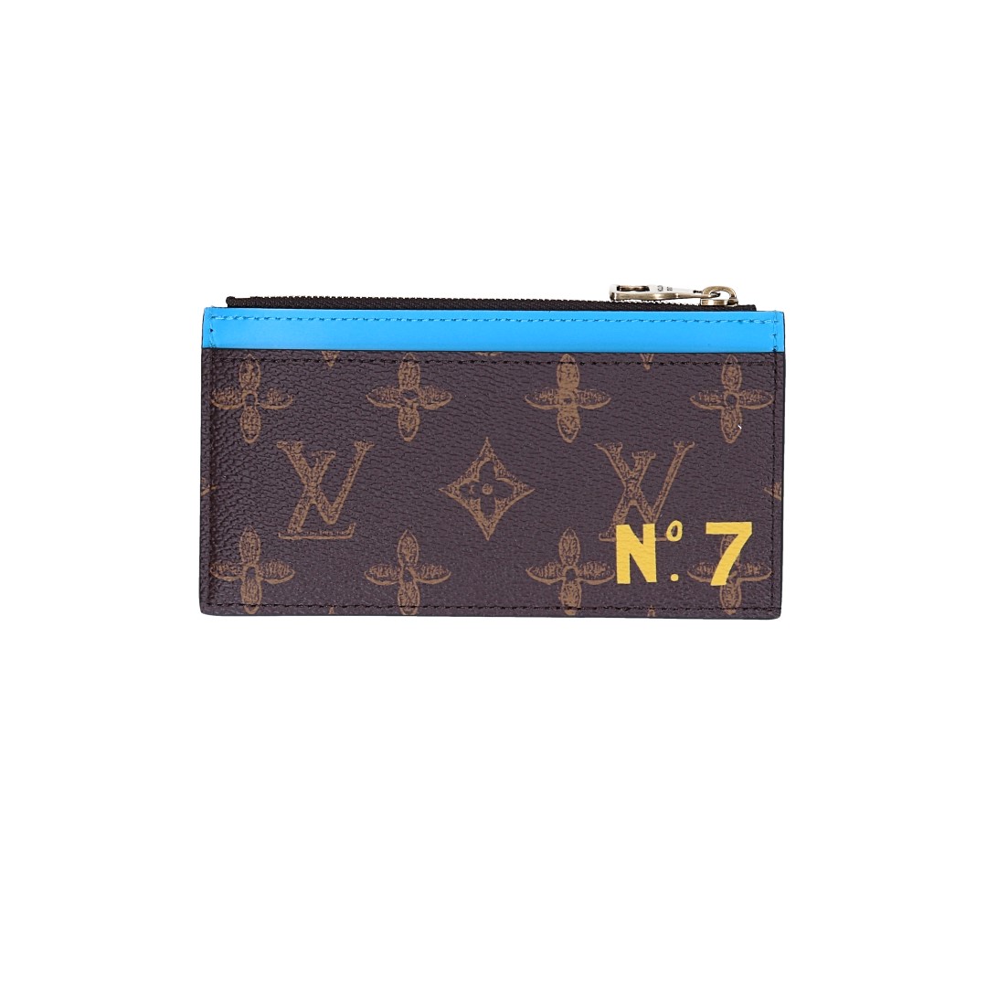 Louis Vuitton Coin Cardholder Made of Taiga Leather in Noir (M62914)