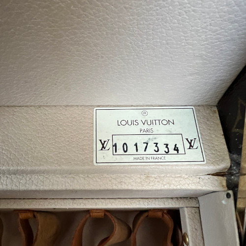LOUIS VUITTON BOÎTE FLACONS BEAUTY-CASE AUS MONOGRAM CANVAS IN VUITTONITE (M21828)