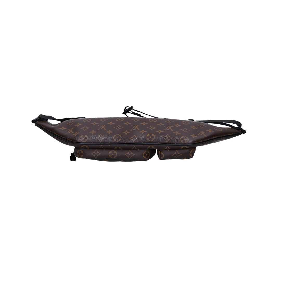 LOUIS VUITTON BUMBAG CHRISTOPHER BAUCHTASCHE AUS MONOGRAM CANVAS (M45337)