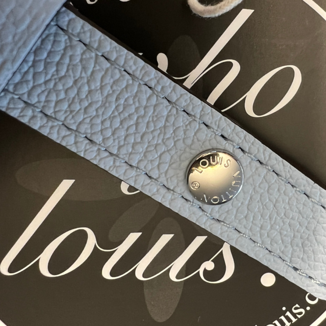 49638_Louis-Vuitton_2D_0013 LOUIS VUITTON SCHULTERRIEMEN AUS RINDSLEDER IN BLAU MIT SHW