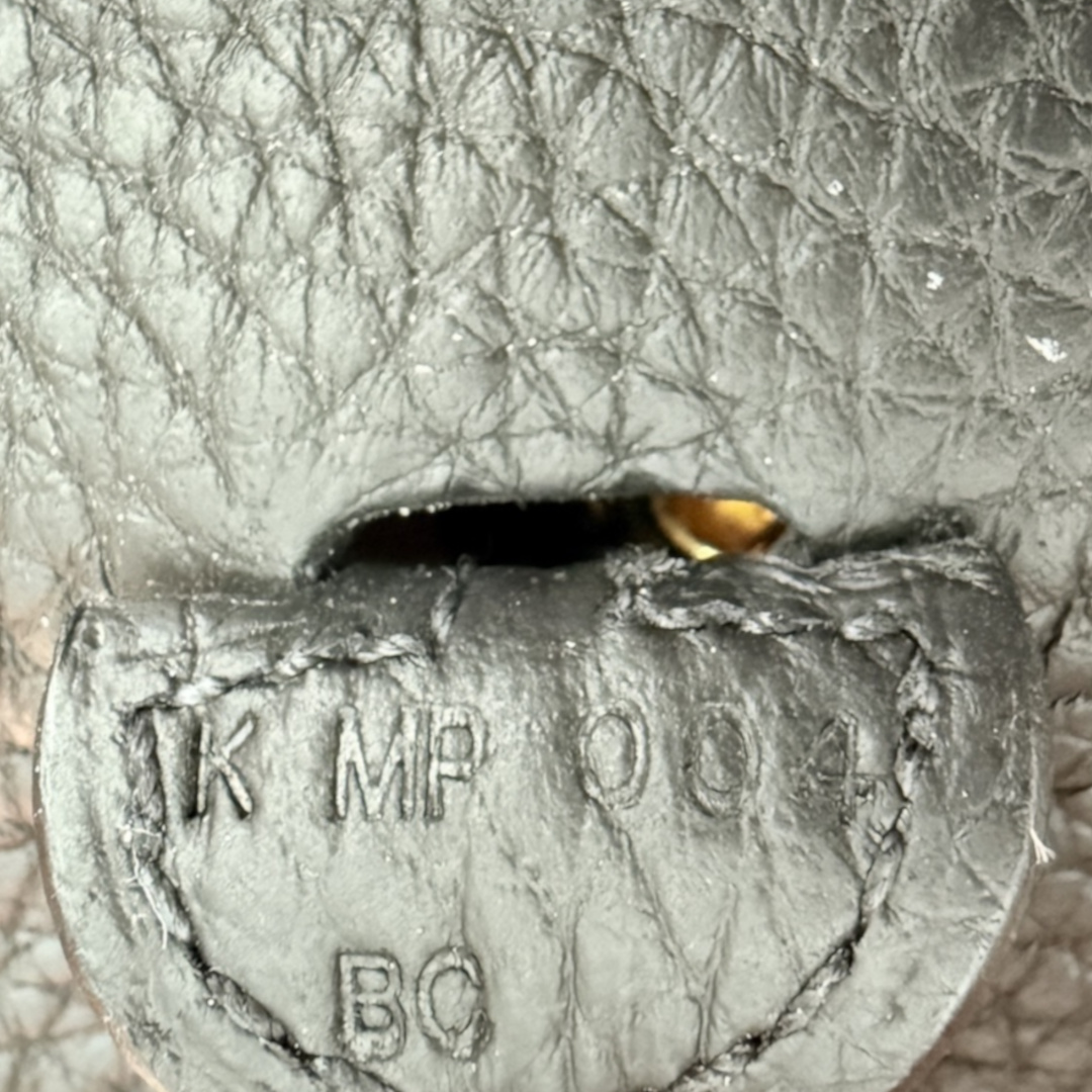 HERMÈS ÉVELYNE III 16 HANDTASCHE AUS TAURILLON CLÉMENCE IN NOIR MIT GHW