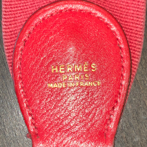 43153-Hermes-Schulterriemen_2D_0005 HERMÈS SCHULTERRIEMEN AUS GLATTEM LEDER, TEXTIL UND GOLDFARBENEM METALL