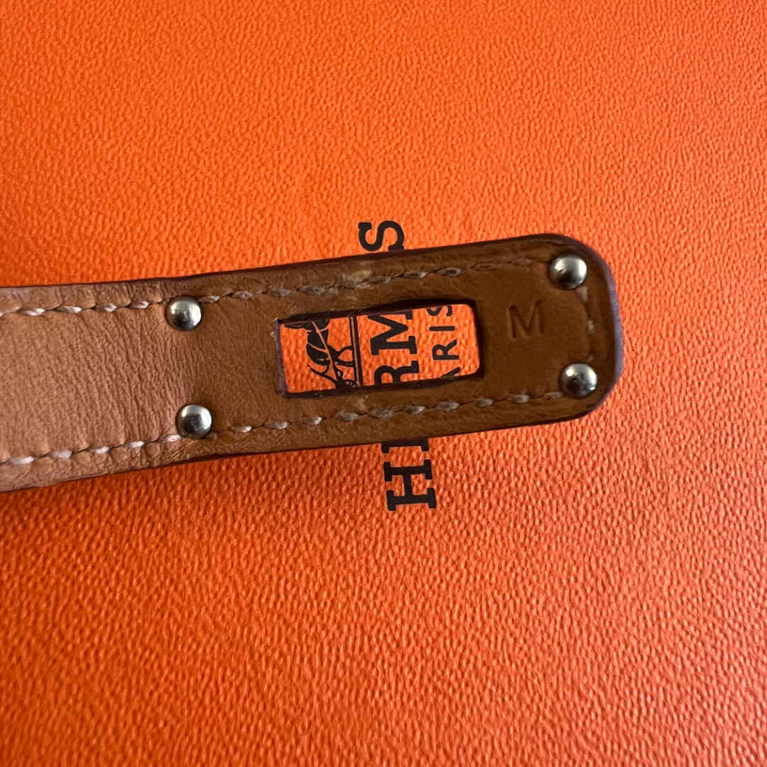 HERMÈS ARMBAND 'KELLY DOUBLE TOUR' AUS NILOTICUS LIZARD LEDER IN FICELLE MIT PHW GR. T3/M