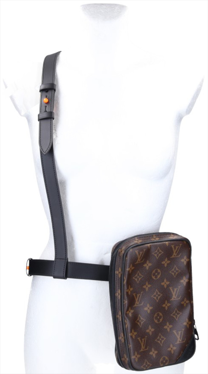 Louis vuitton utility side bag monogram 2025