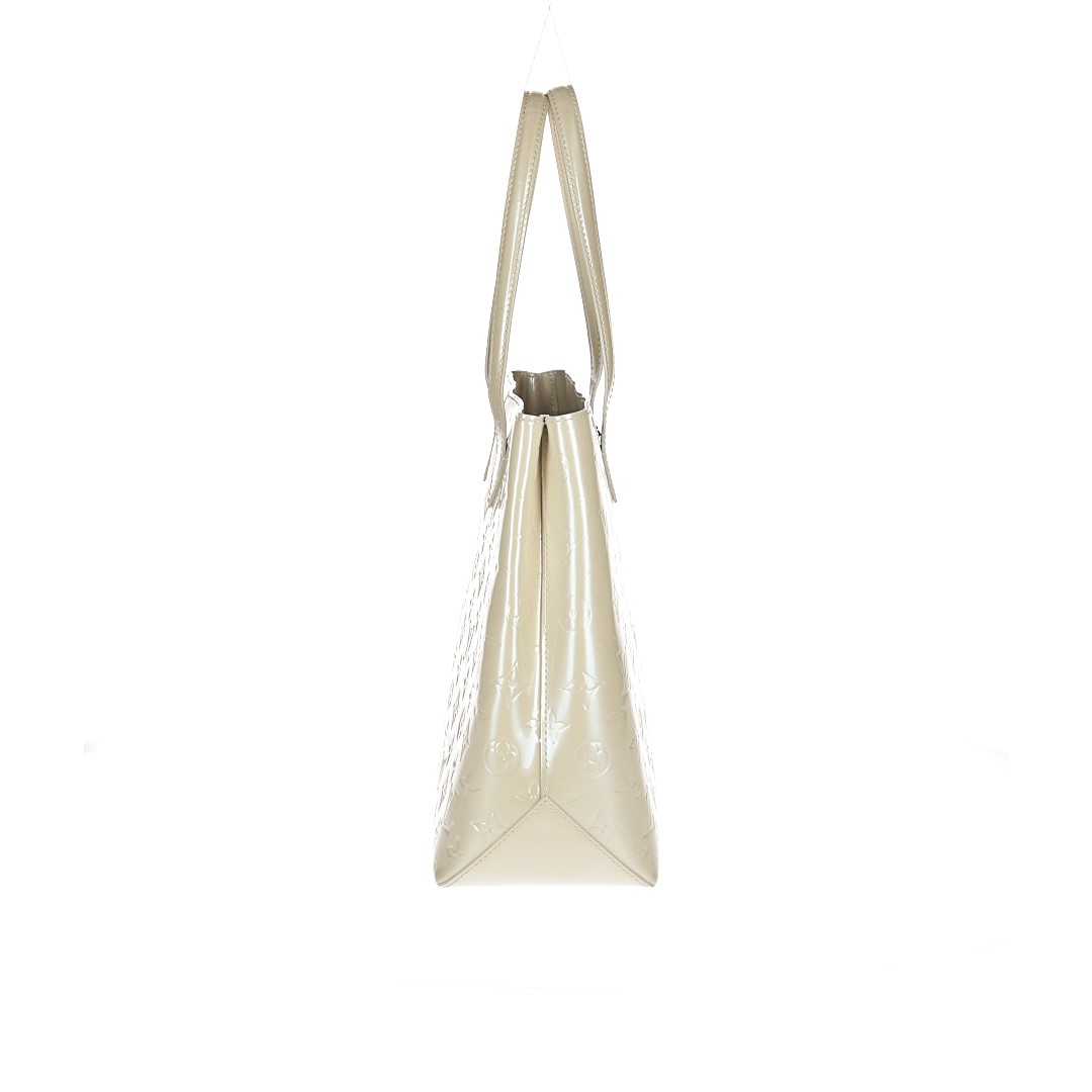 LOUIS VUITTON WILSHIRE MM SCHULTERTASCHE AUS MONOGRAM VERNIS LEDER