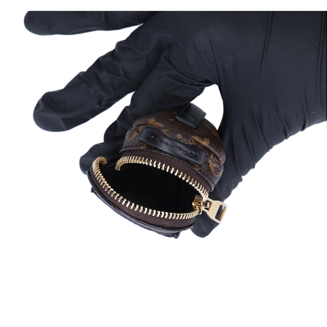 47607-Louis-Vuitton-Palm-Spring_2D_0020