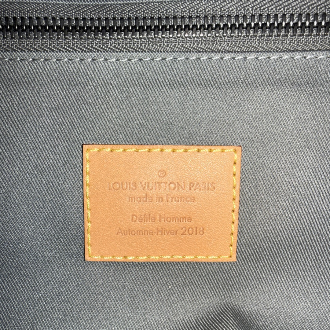 LOUIS VUITTON KEEPALL 50 REISETASCHE AUS MONOGRAM TITANIUM MIT SCHULTERRIEMEN (M43886)