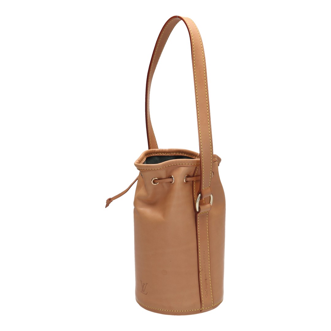 44698-Louis-Vuitton-Etui_2D_0003