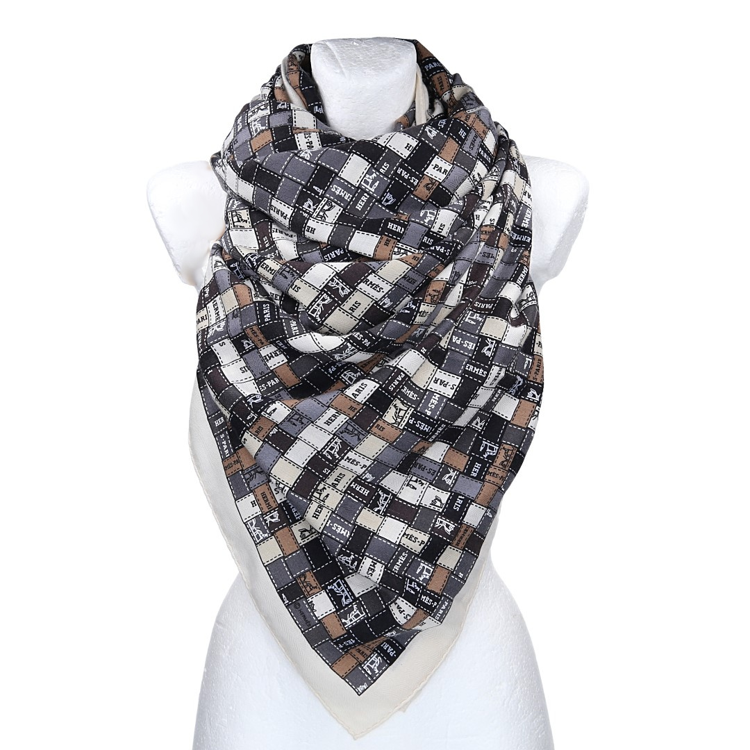 HERMÈS CASHMERE/SILK SCARF 140 x 140 CM SCARF 'FANTAISIE D'ETRIERS' BY VIRGINIE JAMIN