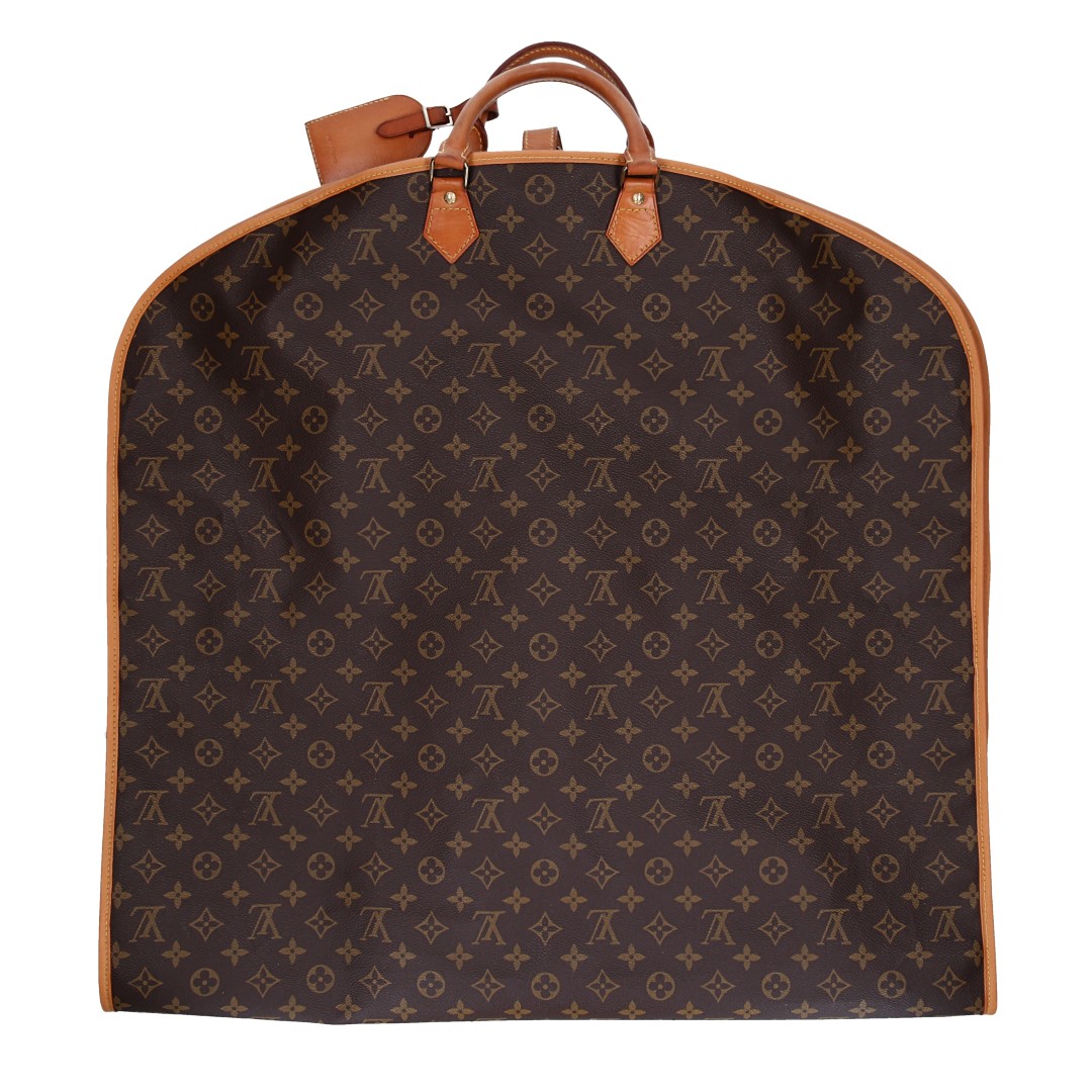 49025-LouisVuitton-Anzugtasche-Monogram_2D_0002 LOUIS VUITTON HOUSSE PORTE-HABITS KLEIDERSCHUTZHÜLLE AUS MONOGRAM CANVAS (M23432)