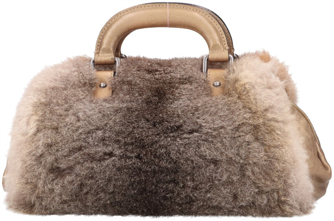 CHANEL HANDTASCHE AUS GESCHMEIDIGEM LEDER UND WEICHEM FELLBESATZ