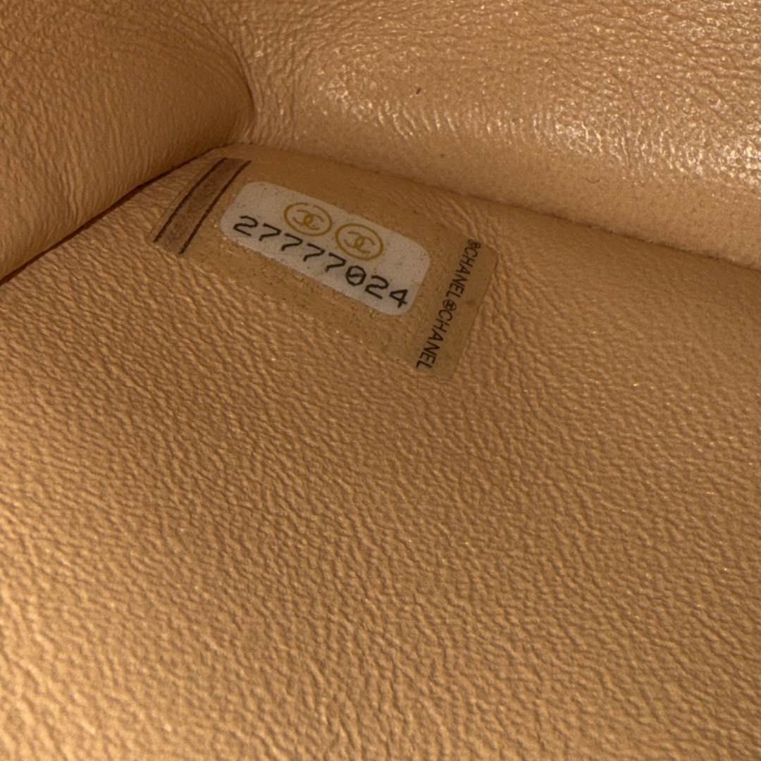 CHANEL TIMELESS SINGLE FLAP HANDTASCHE (NEW MINI) AUS LAMMLEDER IN BEIGE MIT GHW (A69900)